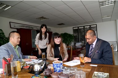 Dilranjan Jacob与总经理陈忠林洽谈